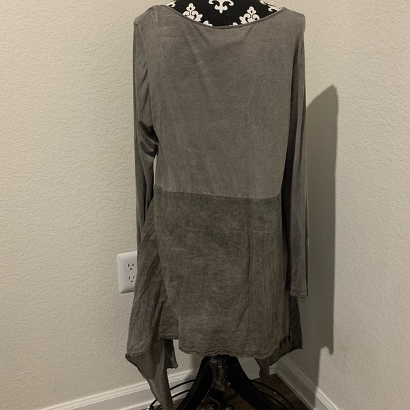 Vintage Concept draped blouse - Picture 2 of 3